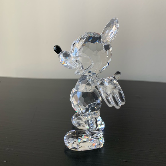 SOLD❗️❗️NEW Retired Swarovski Crystal Mickey Mouse - Picture 4 of 6